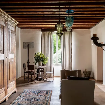Ξενοδοχείο Castello Di 4*