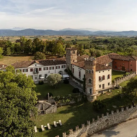 Castello Di Hotel