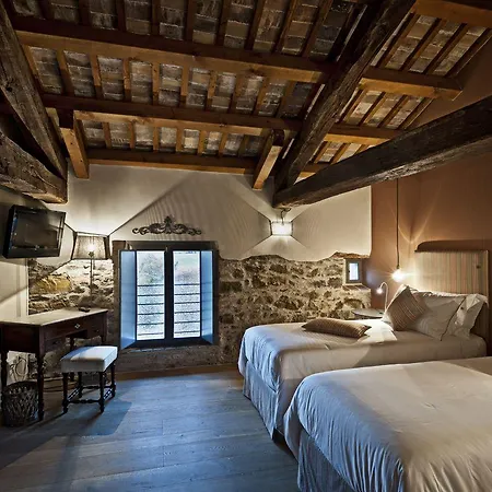 Otel Castello Di 4*