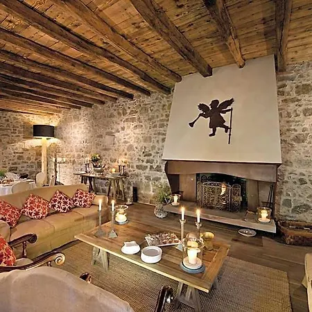 מלון Castello Di Buttrio