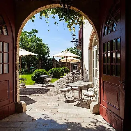 Castello Di מלון 4*