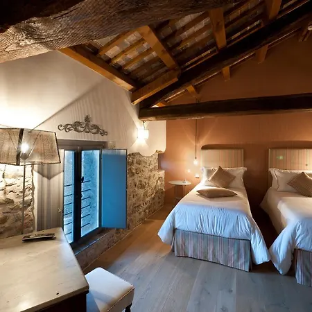Ξενοδοχείο Castello Di 4*