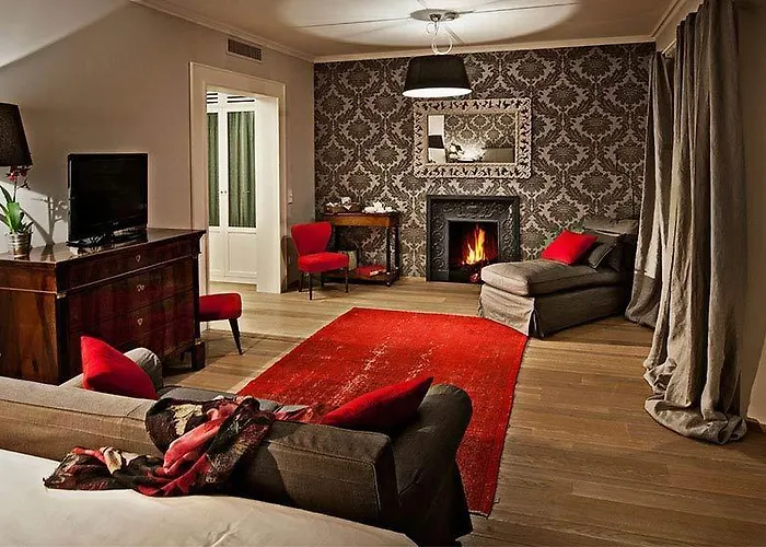 Hotel Castello Di 4*